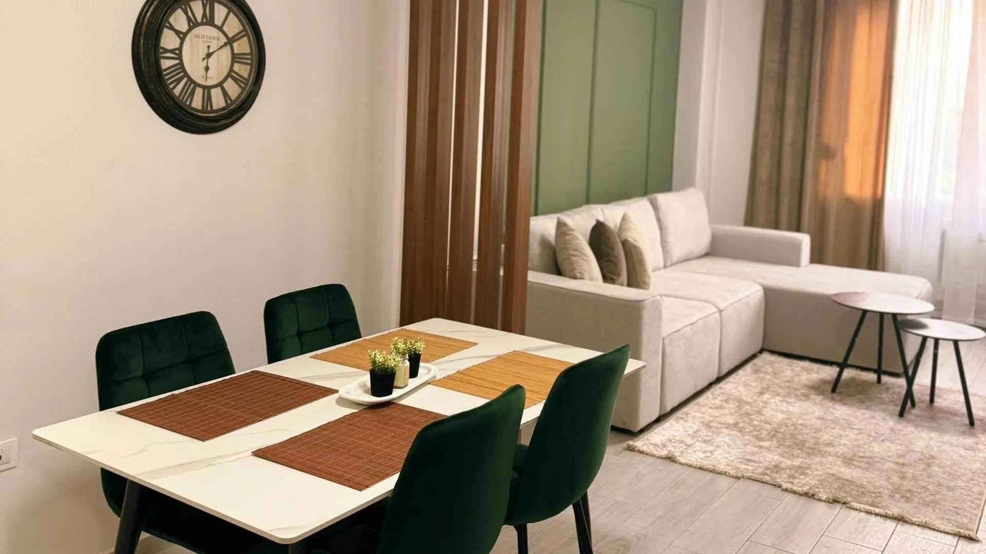 Enol Plazza Apartment Tirana Albania